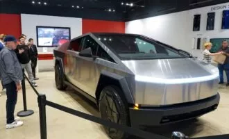 تسلا سایبرتراک