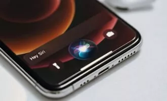 اپل آیفون سیری