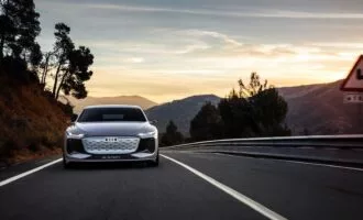 آئودی RS6 E-Tron