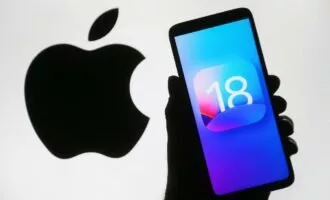 اپل iOS 18