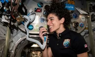 یاسمین مقبلی