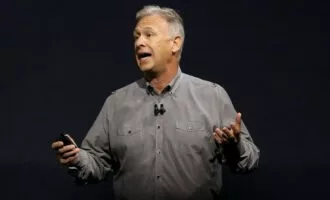 اپل و OpenAI