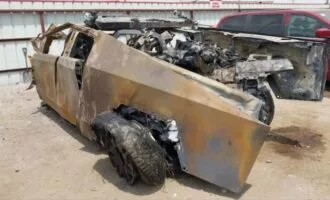 تسلا سایبرتراک