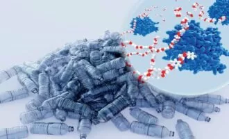 آنزیم پلاستیک خوار