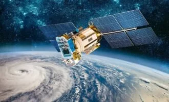 سرویس‌های ماهواره‌ای اپل و استارلینک در طوفان هلن