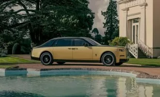 رولزرویس فانتوم گلدفینگر