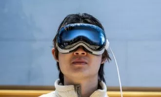 ویژن پرو ارزان‌تر