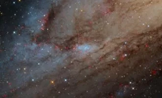 تصویر روز ناسا: NGC 206 و ابرهای ستاره‌زای آندرومدا
