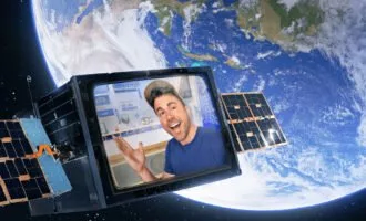 سلفی با زمین