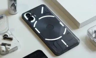 رونمایی گوشی ناتینگ