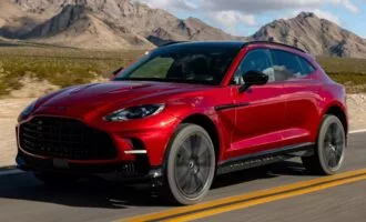 آستون مارتین