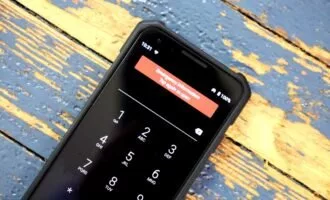 بازکردن رمز گوشی با تماس اضطراری