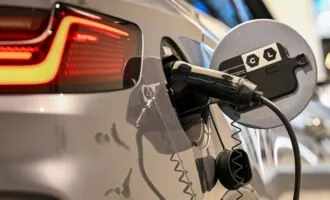 شارژ سریع خودرو BYD