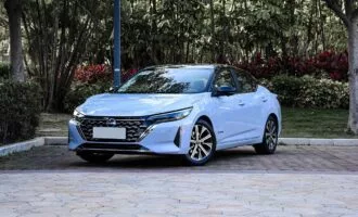 قیمت نیسان سیلفی