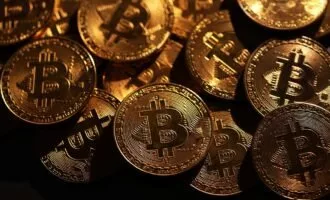 کاهش قیمت بیتکوین، پیرو فرمان اجرایی ترامپ