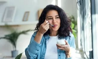 ارتباط خوردن ماست با کاهش سرطان