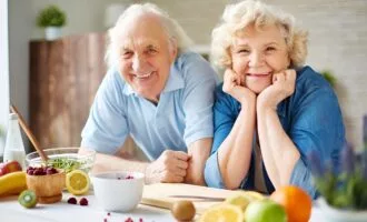 تغذیه سالم و پیری سالم