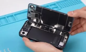 کالبدشکافی آیفون 16e