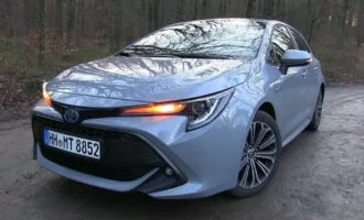 تویوتا کرولا 2025