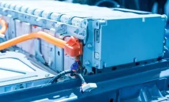 تأثیر تعرفهها بر تولید باتریهای خودروهای برقی در آمریکا