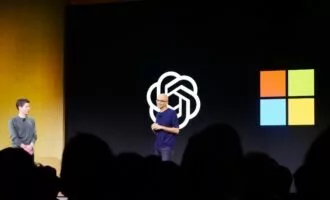 مذاکرات OpenAI و مایکروسافت برای ادامه همکاری