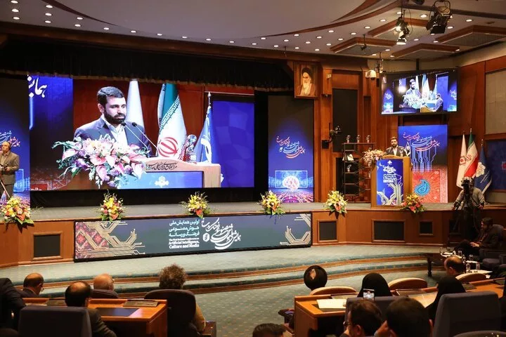 با بهره‌گیری از هوش مصنوعی؛ تولید انبوه محتوای تاریخی و دینی انجام می‌شود