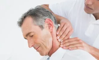 پاکسازی مواد زائد مغز با ماساژ صورت و گردن