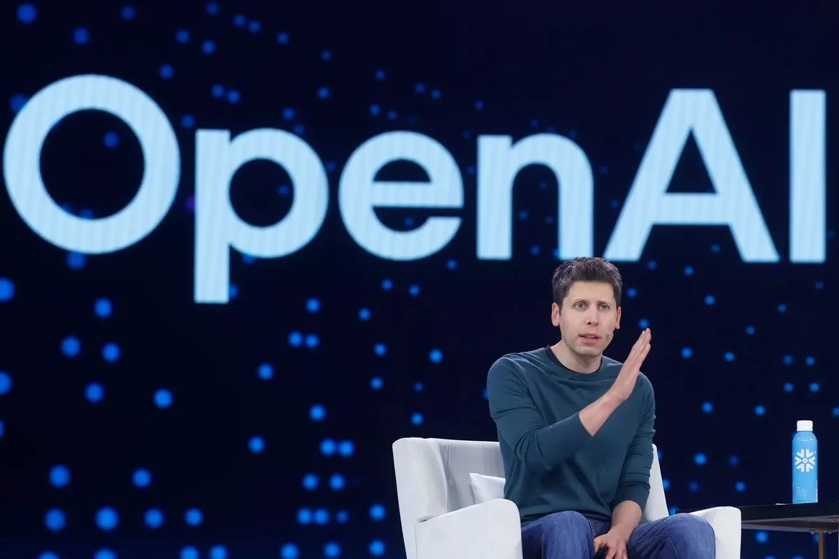واکنش OpenAI به جذب نیروهای ارشد خود توسط متا
