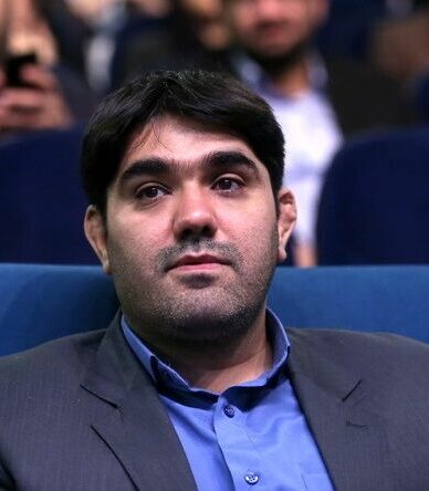 رئیس اتحادیه کسب‌وکارهای مجازی جلسه‌ای را با تهدید رئیس یک نهاد ترک کرد