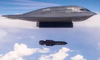 بمب سنگرشکن آمریکا