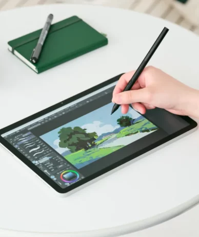 Wacom از تبلت اندرویدی با نمایشگر ۱۱ اینچی برای گرافیست‌ها رونمایی کرد