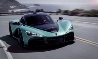 زنوو آرورا ثور