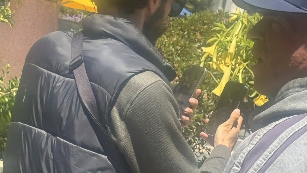 رؤیت نمونه اولیه iPhone 17 در فضای عمومی