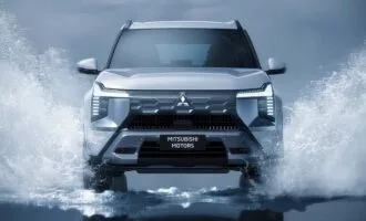 میتسوبیشی دستیناتور