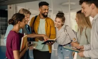 خستگی ناشی از تعامل با دیگران