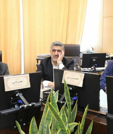 رئیس سازمان بورس: بانک مرکزی 33 همت به بازار سرمایه تزریق کرده که کافی است