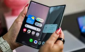 رشد فروش گوشیهای تاشو سامسونگ، تهدیدی برای آیفون در بازار آمریکا