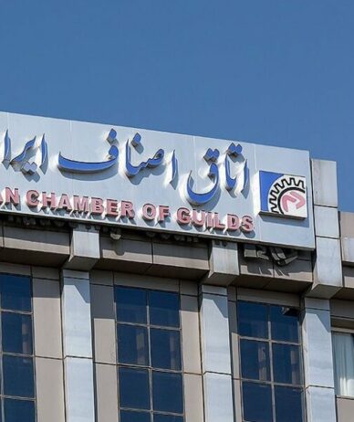 رئیس اتاق اصناف: ورود شهرداری به حوزه تاکسی‌های اینترنتی مغایر قانون است