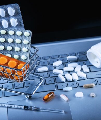 توزیع اینترنتی دارو روی میز کمیسیون اصل ۹۰ مجلس