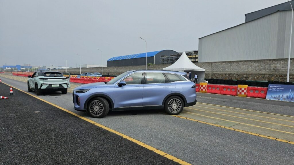 فونیکس F9