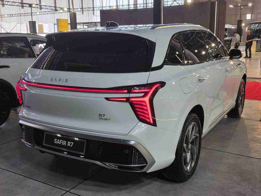 سفیر R7