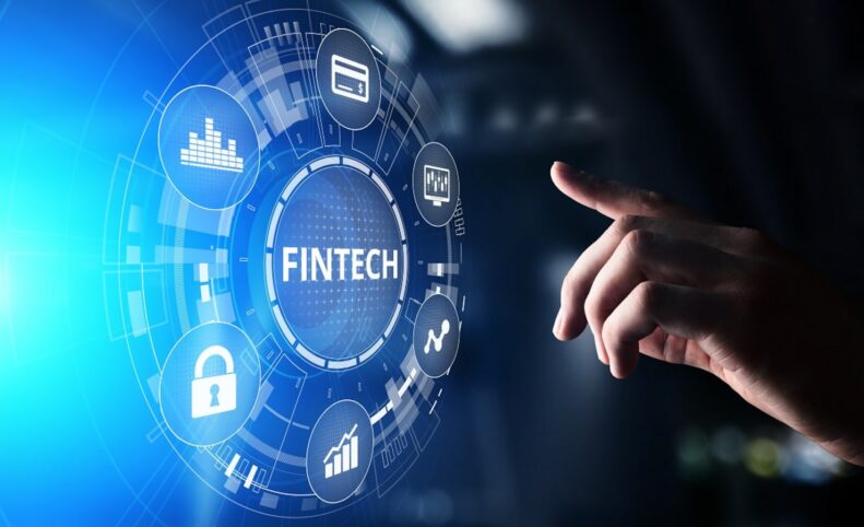 فین تک چیست؟ تعریف ساده و کامل از دنیای فناوری مالی