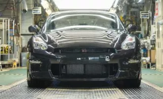 نیسان GT-R