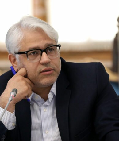 معاون وزیر ارتباطات: بورس ابزاری برای حذف سلیقه‌ای افراد یا گروکشی مدیریتی نیست