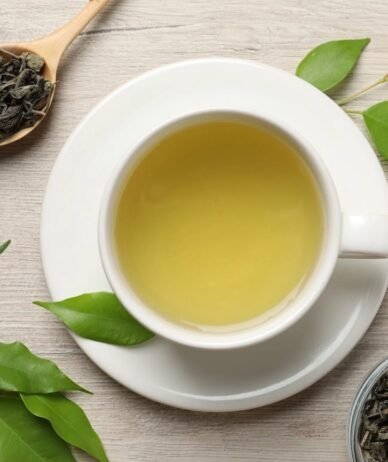تحقیق جدید: چای سبز و نوعی ویتامین می‌توانند از مغز در برابر آلزایمر محافظت کنند