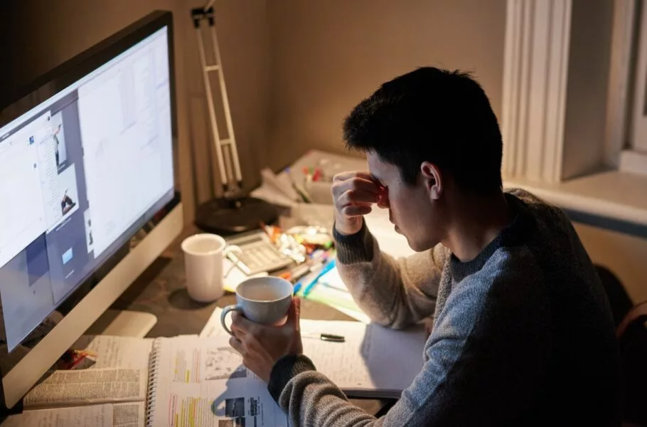 آموزش مجازی در شرایط قطعی برق و اینترنت