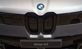 لوگو جدید بی ام و