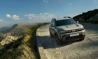 داستر هیبریدی