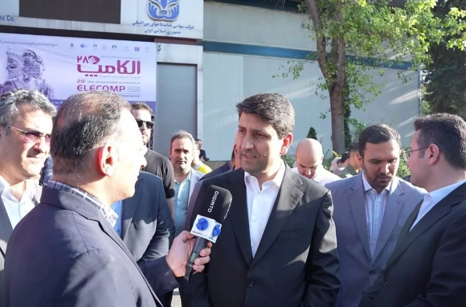 گفتگو با وزیر ارتباطات
