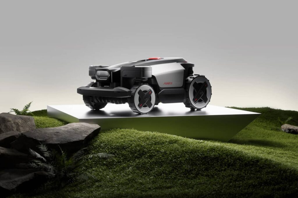ربات چمن‌زن RockMow Z1
